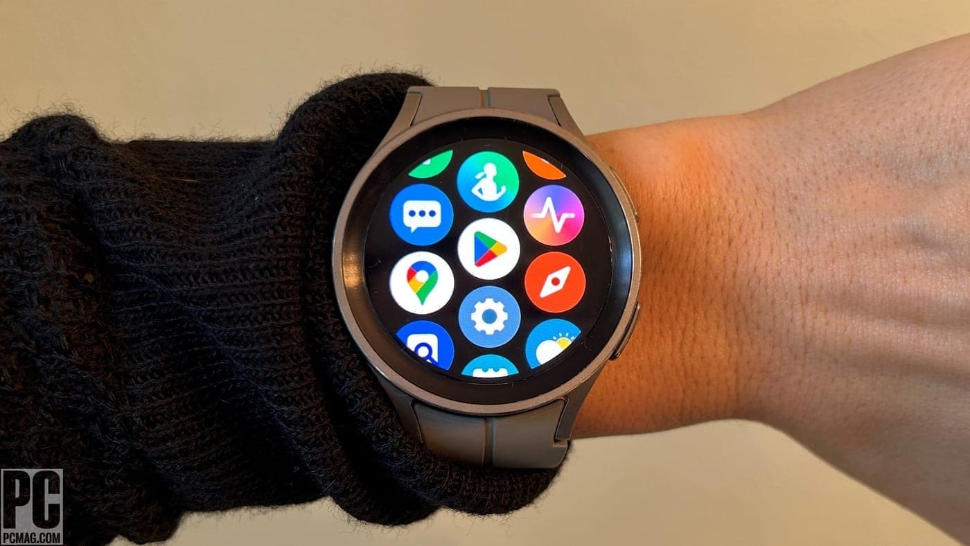 Lumen Pulse Watch 5 Refurbished view 2